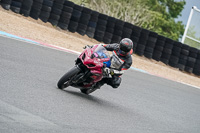 enduro-digital-images;event-digital-images;eventdigitalimages;mallory-park;mallory-park-photographs;mallory-park-trackday;mallory-park-trackday-photographs;no-limits-trackdays;peter-wileman-photography;racing-digital-images;trackday-digital-images;trackday-photos